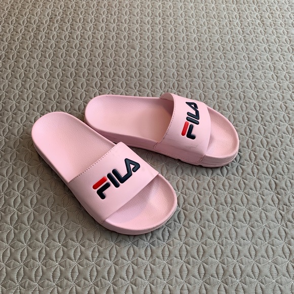 Fila Slides - Picture 2 of 3